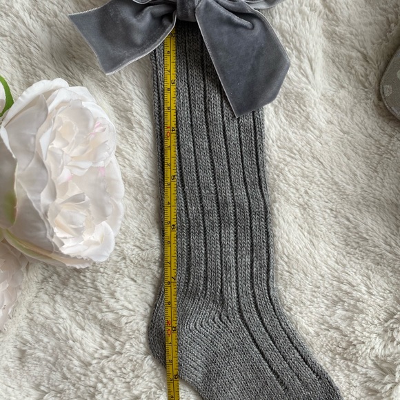 ✨SOLD✨Baby Girl Knee High Socks With Bow 🎀 - Picture 4 of 6